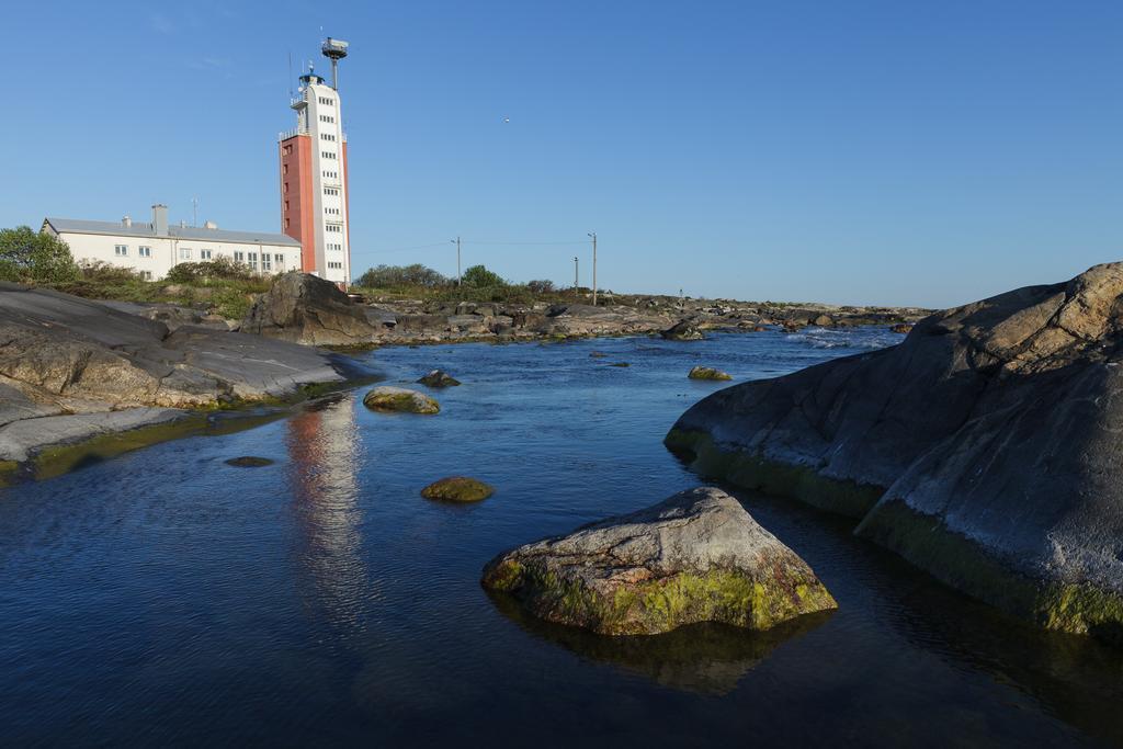 Отель Kylmaepihlaja Lighthouse Раума Экстерьер фото