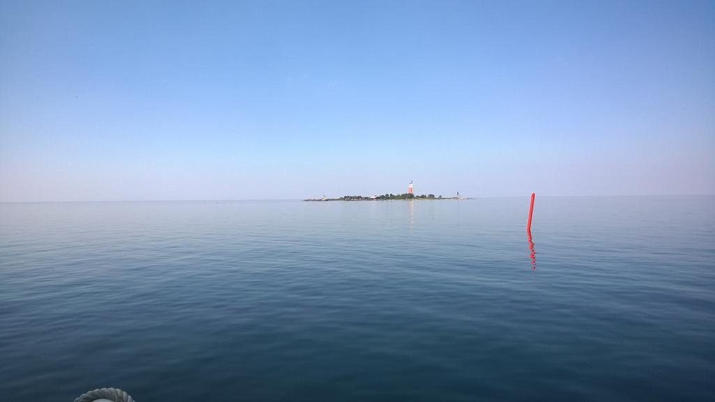 Отель Kylmaepihlaja Lighthouse Раума Экстерьер фото